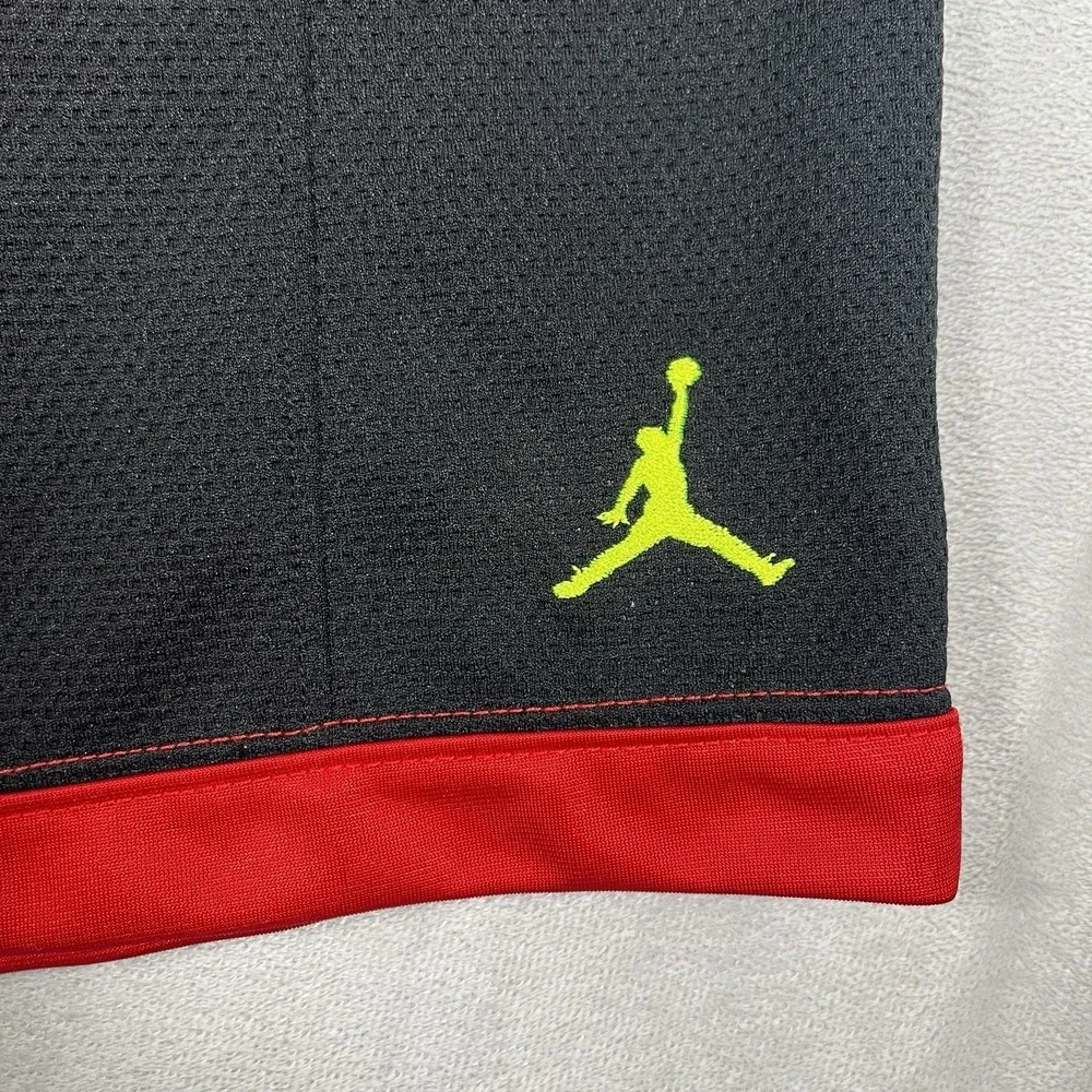 Jordan Black Red‎ Volt 2013 Men's M Dazzle Basksetball Shorts 404355-655